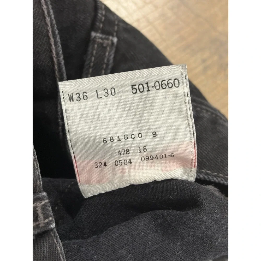 Vintage Levi's 501‎ Jeans 32x30 Black Denim Straight Fit Button Fly